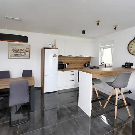 Apartment Kero Bibinje