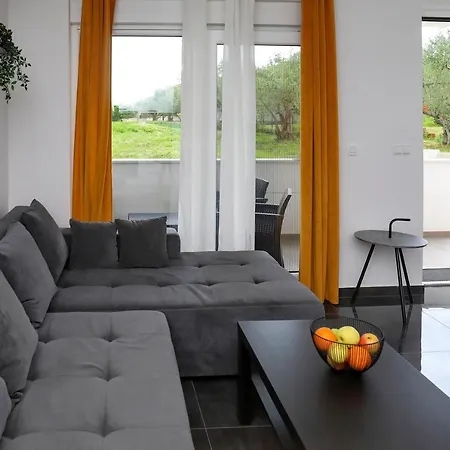 Kero Apartment *