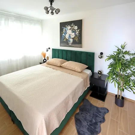 Kero Apartment *