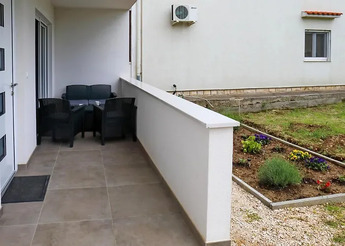 Kero Appartement Bibinje